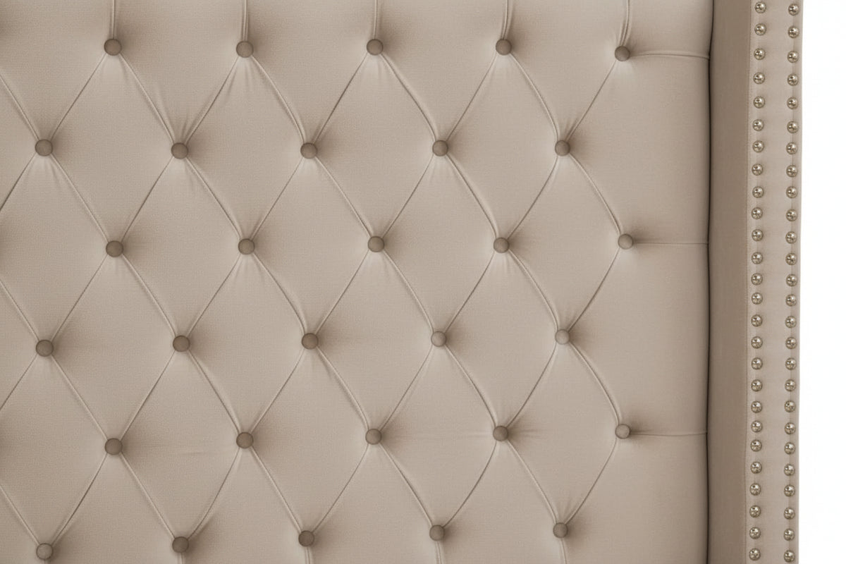 Lit double 180x200 cm velours beige tête capitonnée sommier inclus PRINCESSE