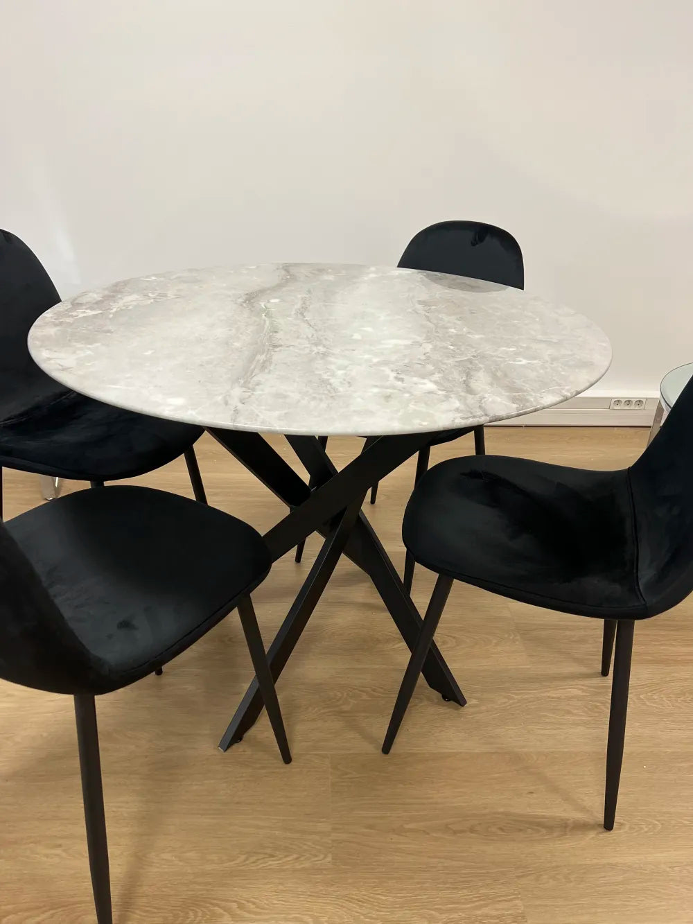 Table a manger ronde JESSICA Métal noir XXL 120 cm 4 couverts #couleur_marbré-gris