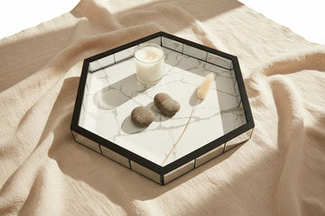 Plateau décoratif hexagonal marbre miroir 46x40,5x4,6 cm #couleur_marbre_miroir