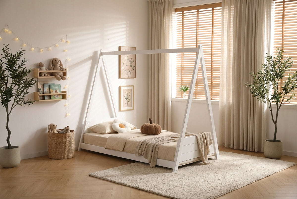 Lit cabane Montessori enfant 90x190 cm pin massif sommier inclus TIPI – Blanc